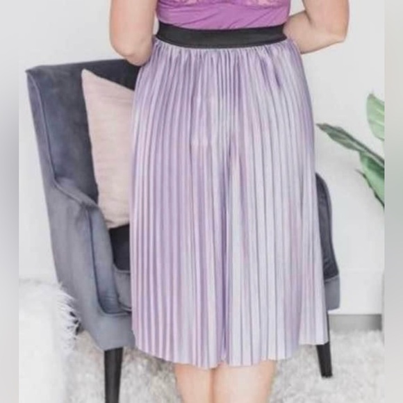 Brand new large shirt - Picture 2 of 6